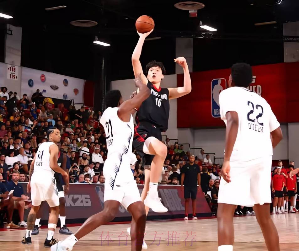 NBA报告:杨瀚森出战16分钟 41岁詹姆斯再创历史 NBA报告:杨瀚森出战16分钟 41岁詹姆斯再创历史