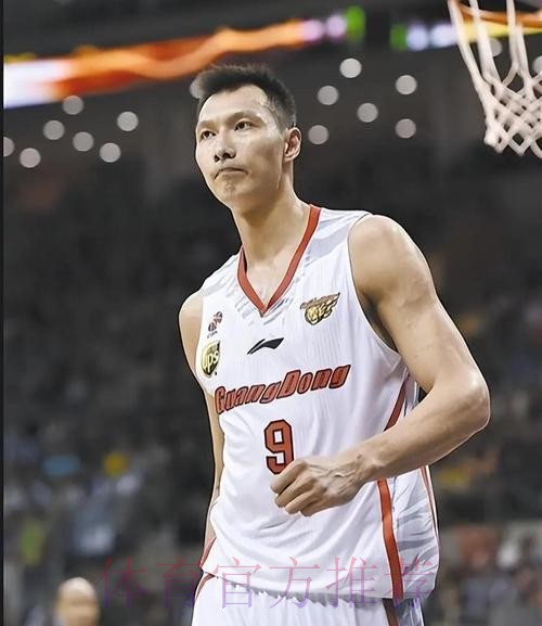 易建联是07届的第六顺位，14年过去了，前面五人如今混的如何？